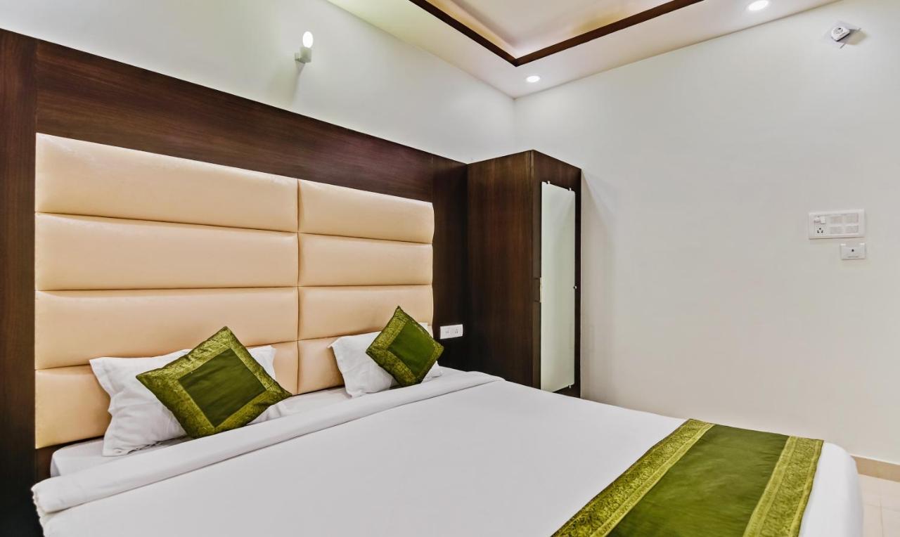 Treebo Resto- Near Lucknow Railway Station Hotel Екстериор снимка