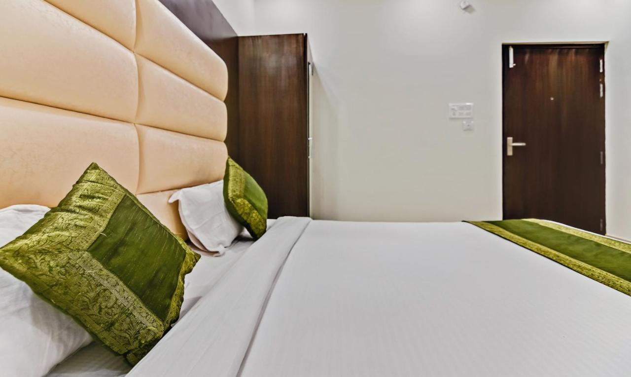 Treebo Resto- Near Lucknow Railway Station Hotel Екстериор снимка