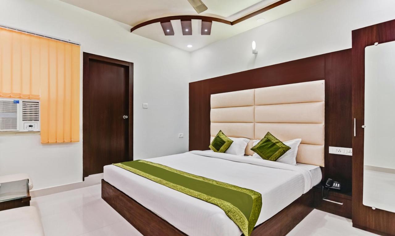 Treebo Resto- Near Lucknow Railway Station Hotel Екстериор снимка