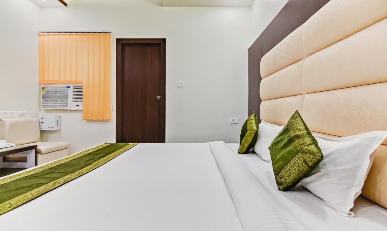 Treebo Resto- Near Lucknow Railway Station Hotel Екстериор снимка
