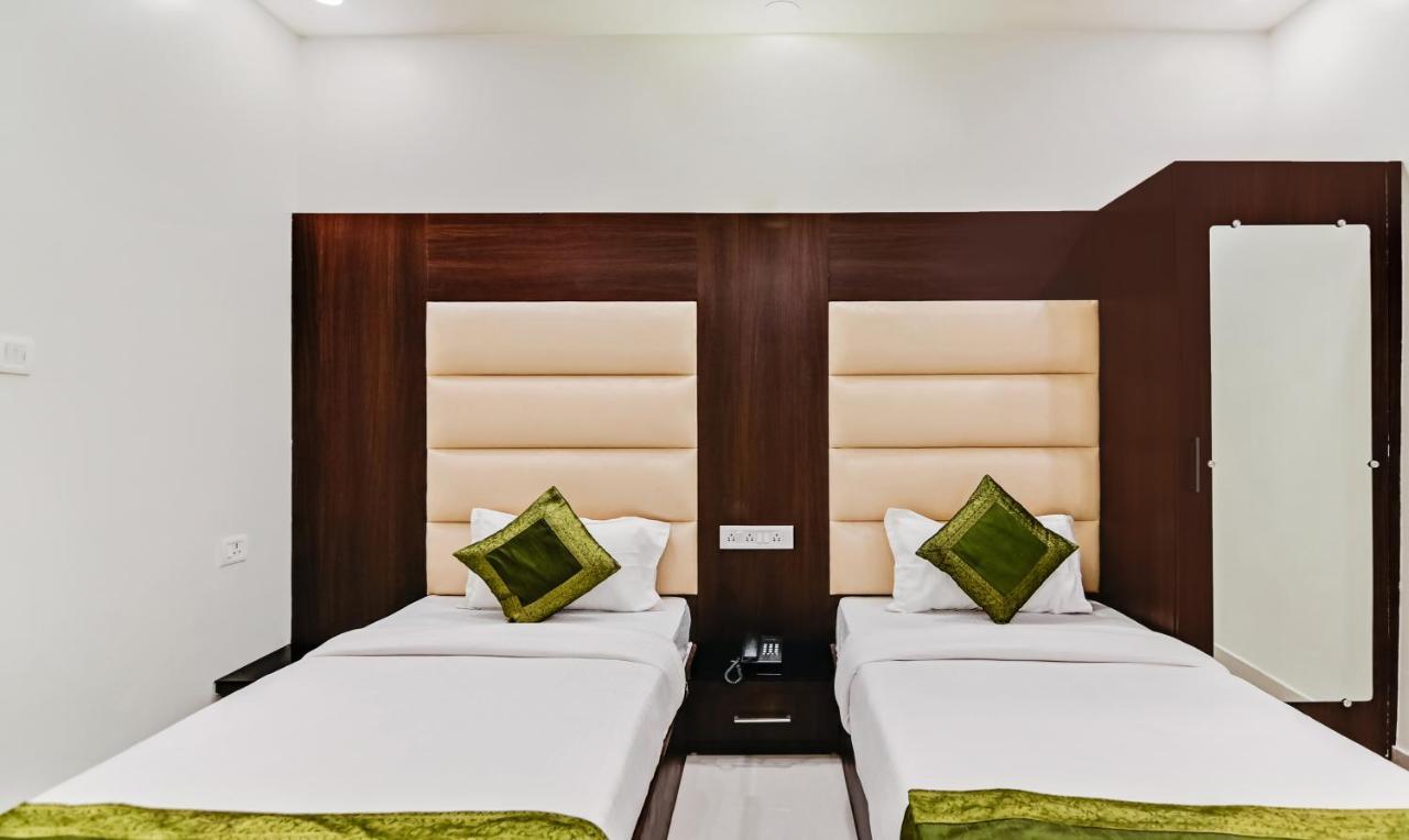 Treebo Resto- Near Lucknow Railway Station Hotel Екстериор снимка