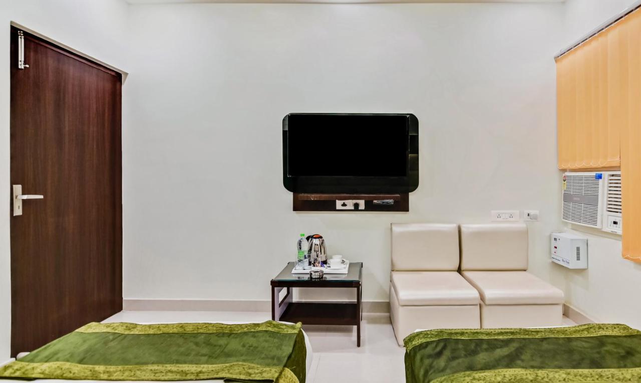 Treebo Resto- Near Lucknow Railway Station Hotel Екстериор снимка