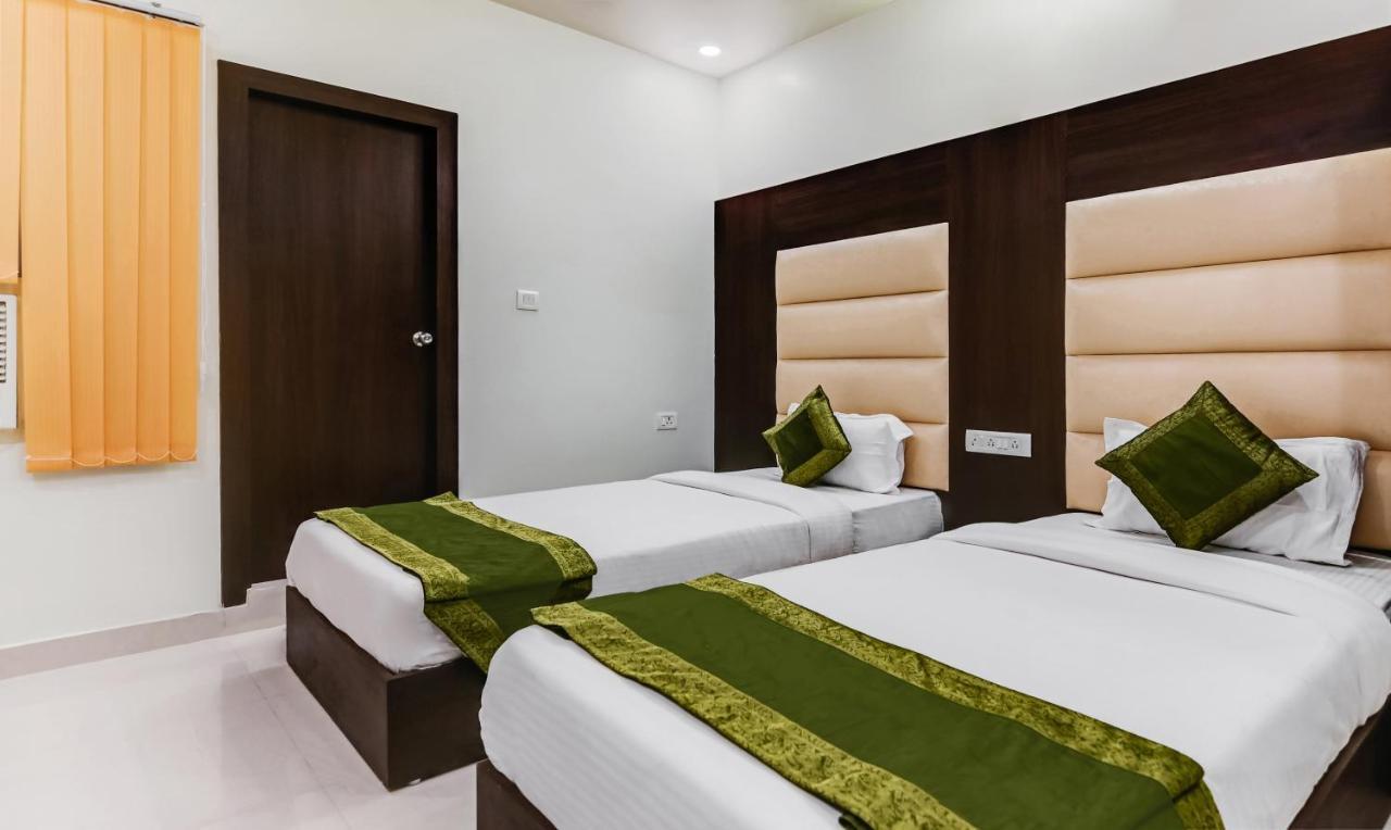 Treebo Resto- Near Lucknow Railway Station Hotel Екстериор снимка