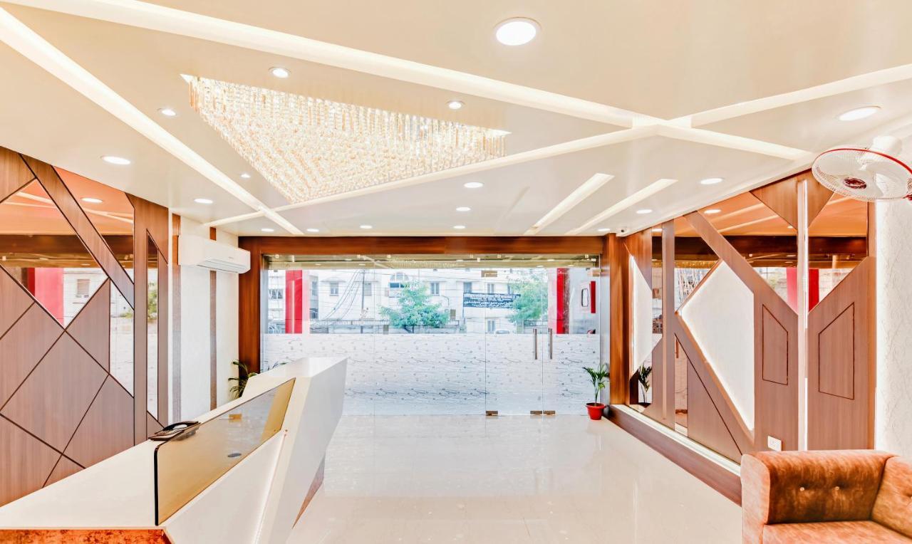 Treebo Resto- Near Lucknow Railway Station Hotel Екстериор снимка
